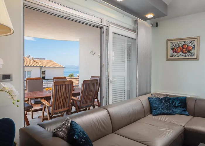 Apartment Brkic With Private Parking