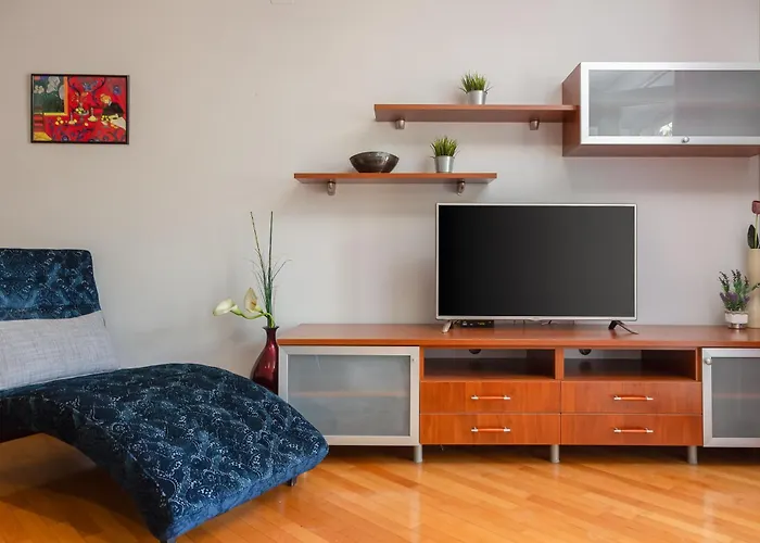 Apartment Brkic With Private Parking