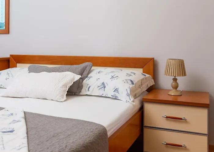 Brkic With Private Parking Apartment *