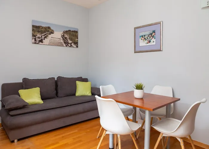 Apartment Brkic With Private Parking Makarska