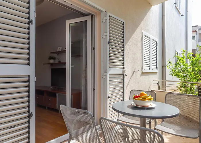 Brkic With Private Parking Apartment