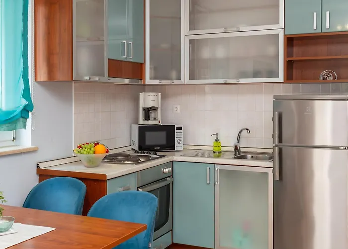 Brkic With Private Parking Apartment *