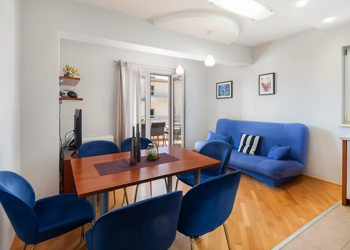 Brkic With Private Parking Apartment