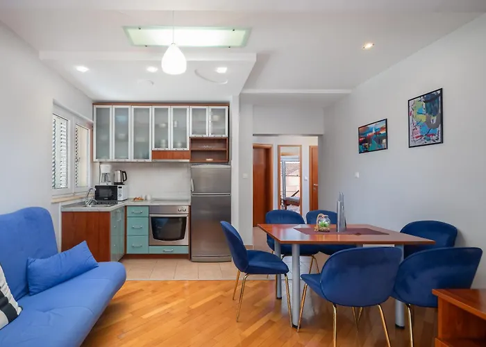 Brkic With Private Parking Apartment