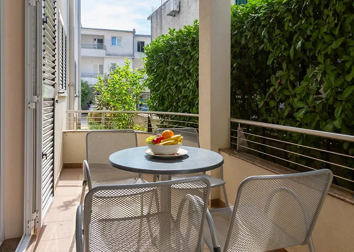 Apartment Brkic With Private Parking