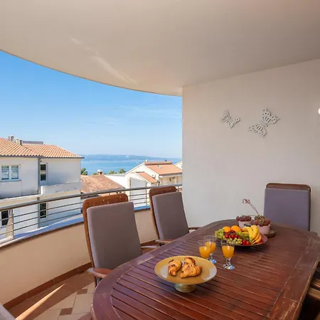 Brkic With Private Parking Apartament Makarska