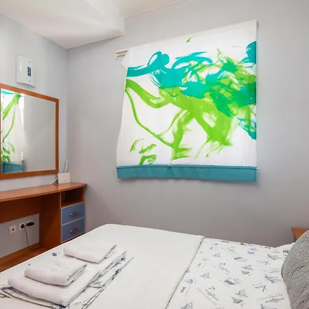 Brkic With Private Parking Apartamento *