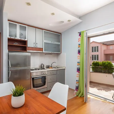 Brkic With Private Parking *