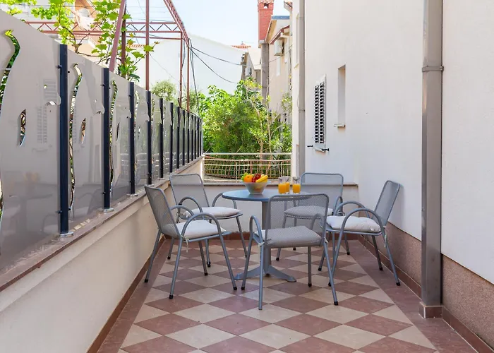 Brkic With Private Parking מאקרסקה