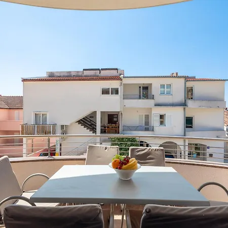 Brkic With Private Parking Apartment *