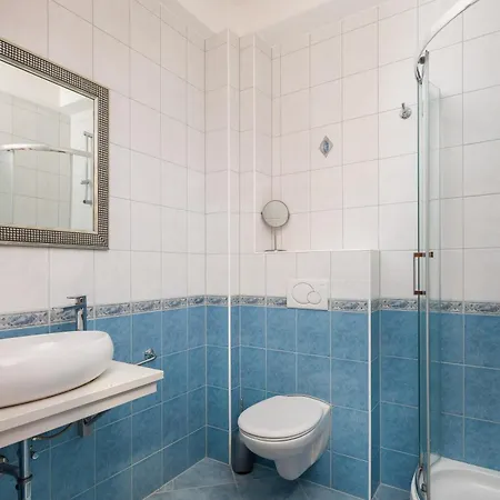 Apartment Brkic With Private Parking Makarska